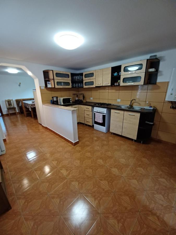 Casa Pandrea Guest House คือร์ตีโชอารา ภายนอก รูปภาพ